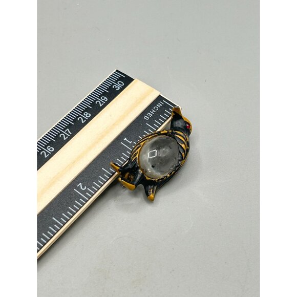 Vintage Penguin Brooch Pin Black & Gold Enamel with Clear Jelly Belly - Picture 6 of 6